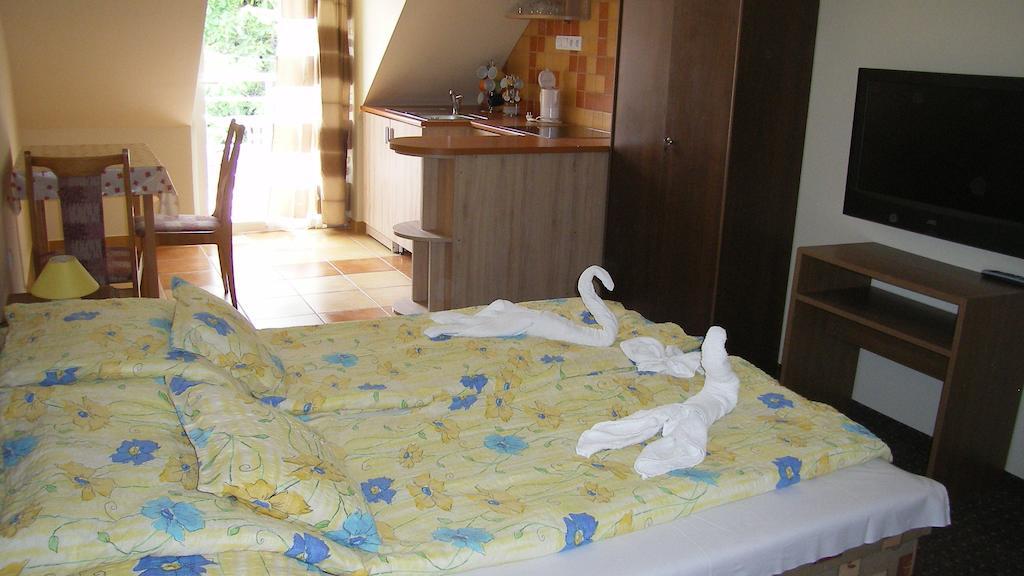 Pálma Apartmanház Harkány Camera foto